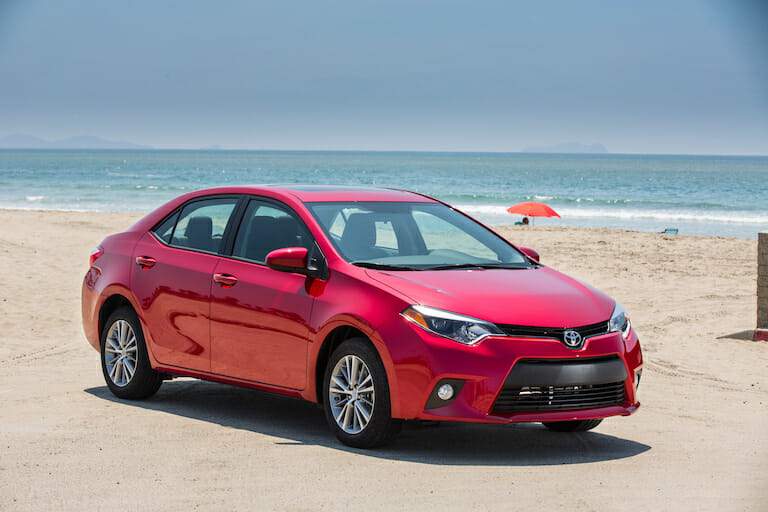 How Many Miles Can a Toyota Corolla Typically Reach Before Major Repairs Are Needed?