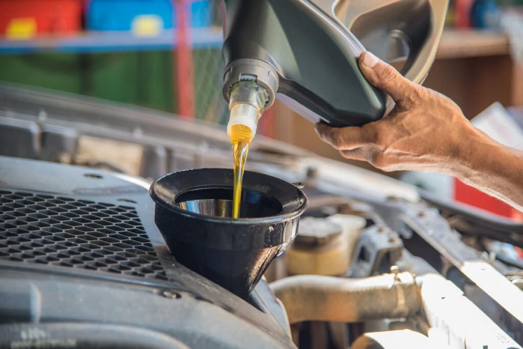 What kind of oil does a 2015 Toyota 4Runner take?